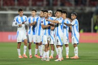 Argentina and Colombia reach semifinals