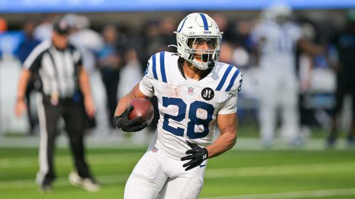 Colts' Jonathan Taylor leads NFL in rushing