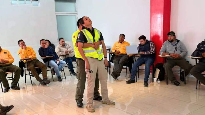 Capacitan a brigadistas de Conafor en primeros auxilios; Blanca Águila resalta su labor en favor de los bosques