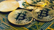 Bitcoin retrocede 9% en una semana por la guerra de Trump con China