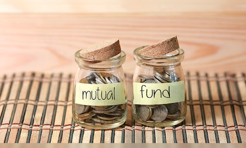 Debt MFs see outflow of ₹1 lk cr in Sept on withdrawals from liquid, money market funds