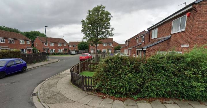 Man attacked with metal bar causing severe facial injuries in Grangetown robbery