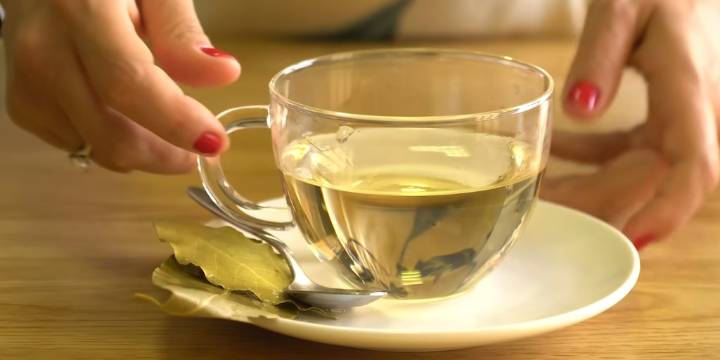 ¿Qué beneficios tiene el té de laurel con canela y jamaica? 