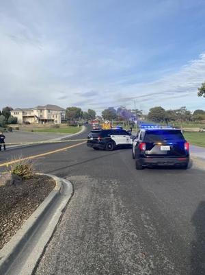 Serious crash investigation closes Canyon Lakes Dr in Kennewick, avoid area