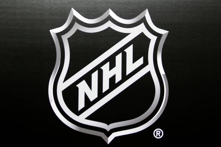 Ex-Bruins forward fined for attacking Lightning star in fight