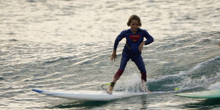 Costume surf contest returns to Oahu’s North Shore