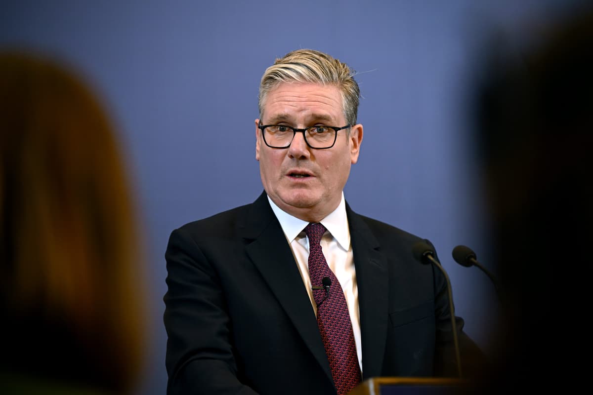 Starmer to face Commons grilling over China spy case as No 10 at odds with CPS