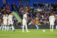 Los jugadores del Real Madrid y el Getafe secundan la protesta por el partido en Miami
