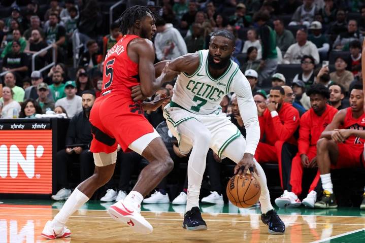 Deadspin | Celtics star Jaylen Brown (hamstring) ailing as season approaches