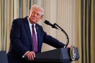 Trump afirmó que llevó a cabo otro ataque contra una narcolancha frente a las costas de Venezuela (Video)