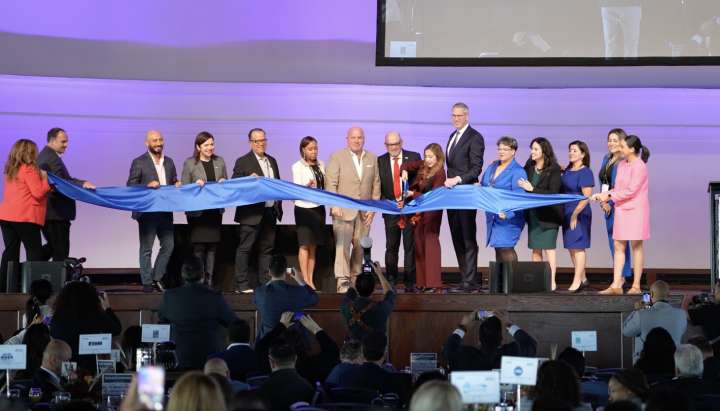 Business, community leaders urge support for Latino communities at IL Hispanic Chamber of Commerce conference