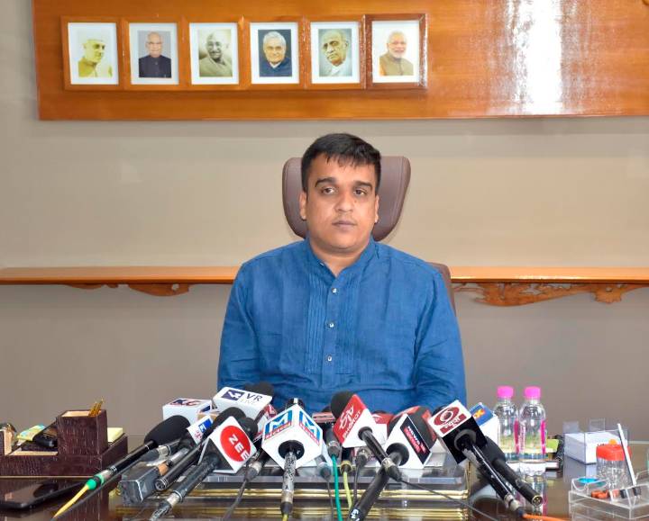 Dy CM Sanghavi announces ₹10,000 festive advance for all GSRTC employees