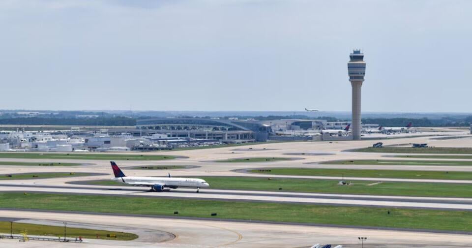 Man arrested for allegedly threatening to shoot up Atlanta airport