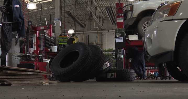 Drivers warned to prepare for snowy drives up Cottonwood canyons