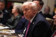 Donald Trump: Maduro nos lo ha ofrecido todo porque no quiere meterse con Estados Unidos