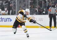 Rapid recap: Penguins win ugly against Kings thanks to Filip Hallander’s first NHL goal