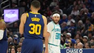 Seth Curry joining Stephen Curry on one-year Warriors contract