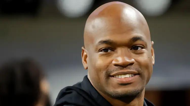 Adrian Peterson detenido en Texas por conducir baj...