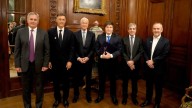 A dos días de la elección legislativa, Javier Milei y su equipo económico se reunieron con el CEO de JP Morgan