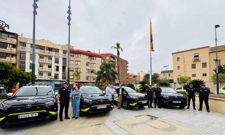 Lorca refuerza la Policía Local con cuatro nuevos vehículos híbridos valorados en 200.000 euros