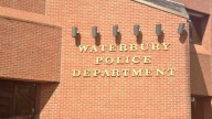 Dos niños trasladados al hospital tras accidente de autobús escolar en Waterbury