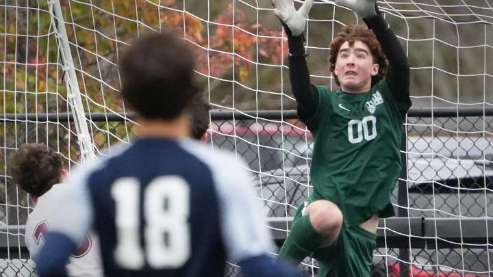 Boys soccer: Defending state champs advance after near 'flawless' win