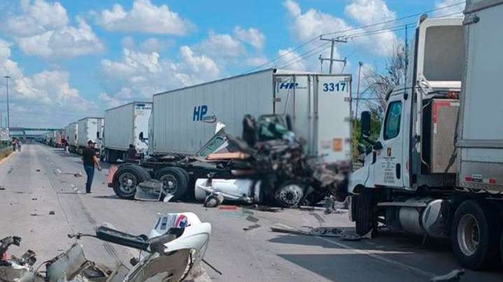 Accidente entre Tráileres Deja Varios Lesionados en Nuevo Laredo