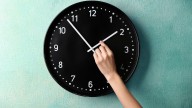 ¿Cuándo termina el horario de verano 2025 en Estados Unidos? Está cerca la fecha en la que debes atrasar tu reloj