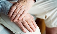 IRS anuncia alivio fiscal para mayores de 65 años en 2026: ajuste de deducciones y beneficio extra de hasta $6.000