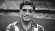 El pésame del Sporting por el fallecimiento de José Manuel Espinosa, futbolista de la etapa europea