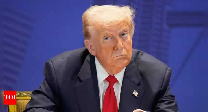 Fabulist Donald Trump indicates trade deal with India imminent