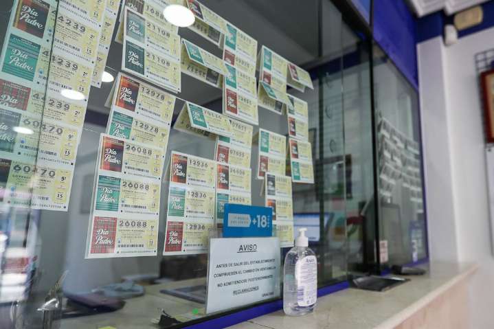 El número 70504 de Baza gana el primer premio de la Lotería Nacional