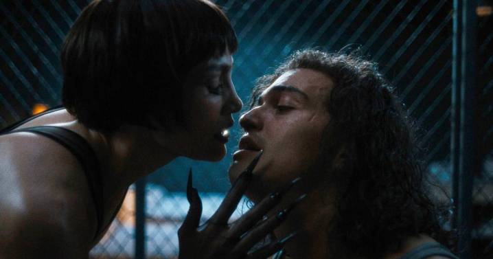 Review: Tonatiuh dances away with ‘Kiss of the Spider Woman’