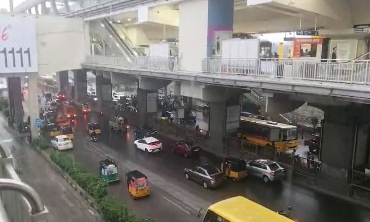 Hyderabad Weather Update: Cyclone Montha Brings Heavy Rains, Red Alert Issued