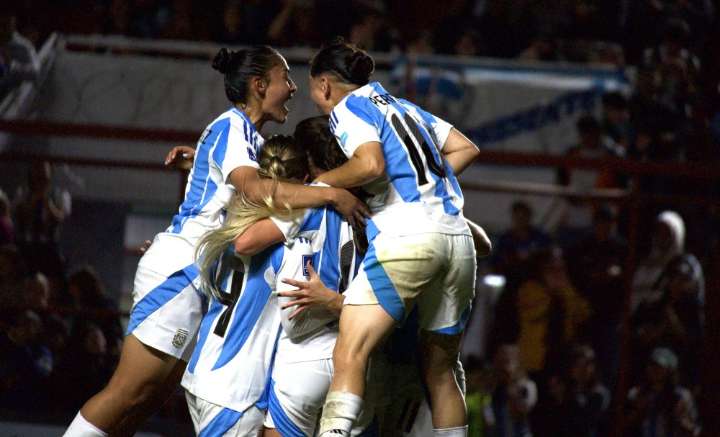 Liga de Naciones: Argentina arrancó con un triunfo ante Paraguay