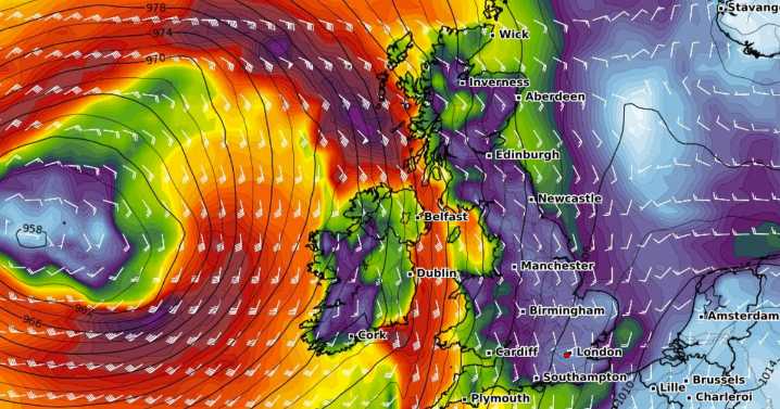 Met Office issues fierce UK wind weather warning as six areas face power cut chaos
