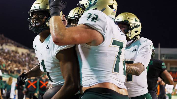 USF follows dreadful start with dominant finish in rout of North Texas