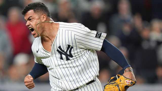 Cora goes to bullpen early, Yankees score late to win 4