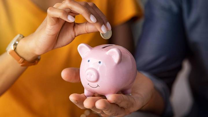 ¿Cómo empezar a ahorrar desde octubre y evitar deudas durante las compras de fin de año? hábitos y estrategias financieras efectivas para ordenarse
