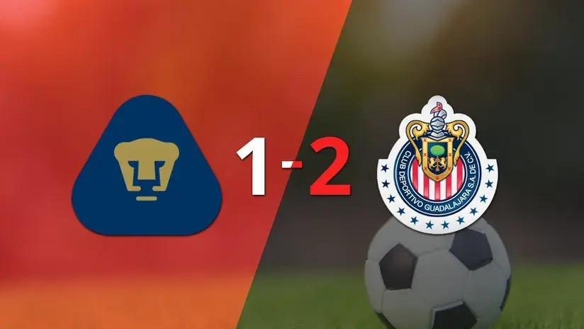 Liga MX: Chivas se lo dio vuelta a Pumas UNAM y le ganó 2 a 1 con gol agónico