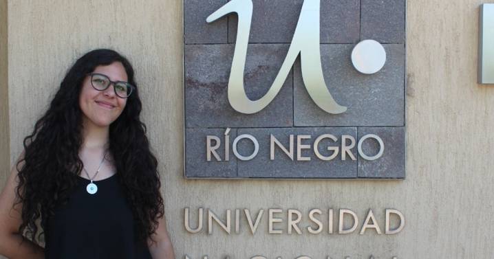 Gimena, la egresada de la Universidad de Río Negro que se distingue en el mundo por su excelencia académica