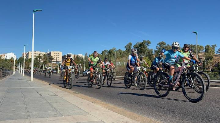 Más de 270 personas disfrutan de la bici y del huevo frito