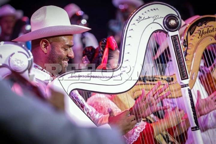 Inicia el Cervantino  con son solidario para Veracruz