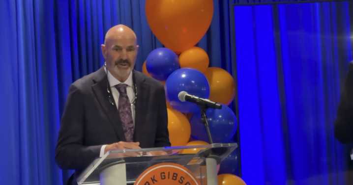 Emotional Kirk Gibson opens Center for Parkinson’s Wellness in Farmington Hills