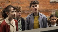 IT: Welcome to Derry Season 1, Episode 1 Review - Stephen King Spinoff Gets Off To A Shaky Start With An Overstuffed Cast & An Unfocused Plot