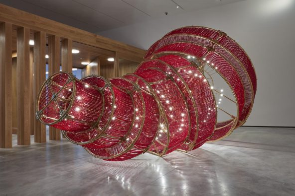 El arte se mezcla con la música y la poesía en el Museo Helga de Alvear durante este mes More