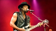 D'Angelo, 'Brown Sugar' singer, dies following cancer fight at 51