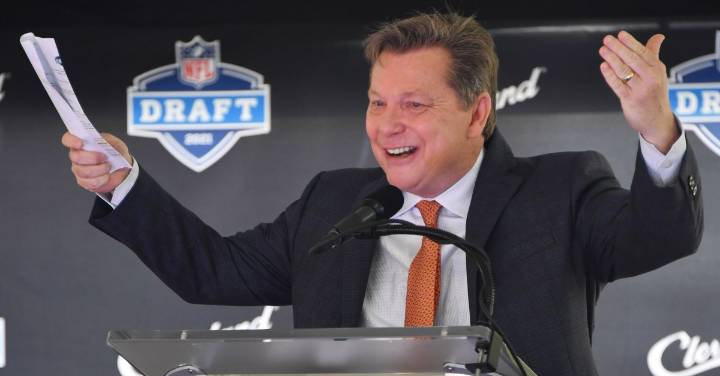 Browns honor Jim Donovan on 1-year anniversary of his passing; social media reacts