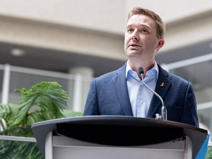 Ottawa hasn’t approached Sask., Alberta about pharmacare since election: ministers