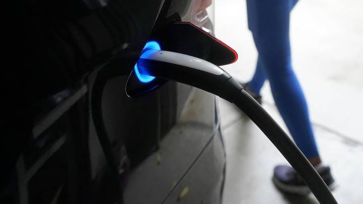 AI can help the environment, even though it uses tremendous energy. Here are 5 ways how